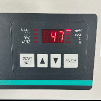 New Brunswick Innova 2100 Platform Shaker image 2